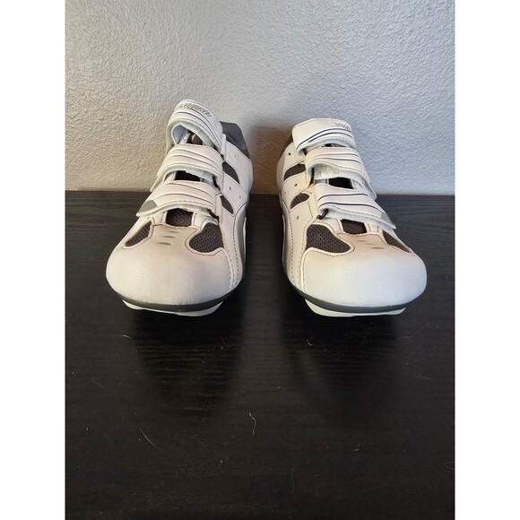 Specialized cycling shoes size 40 with Shimano clips - Picture 2 of 12